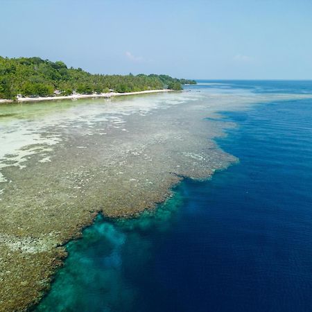 Reconnect - Private Island Resort & Dive Center Togean - Buka Buka Island Ampana Esterno foto