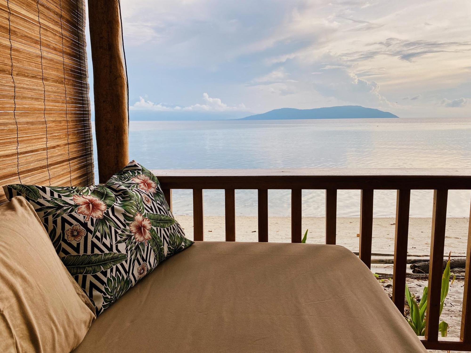 Reconnect - Private Island Resort & Dive Center Togean - Buka Buka Island Ampana Esterno foto