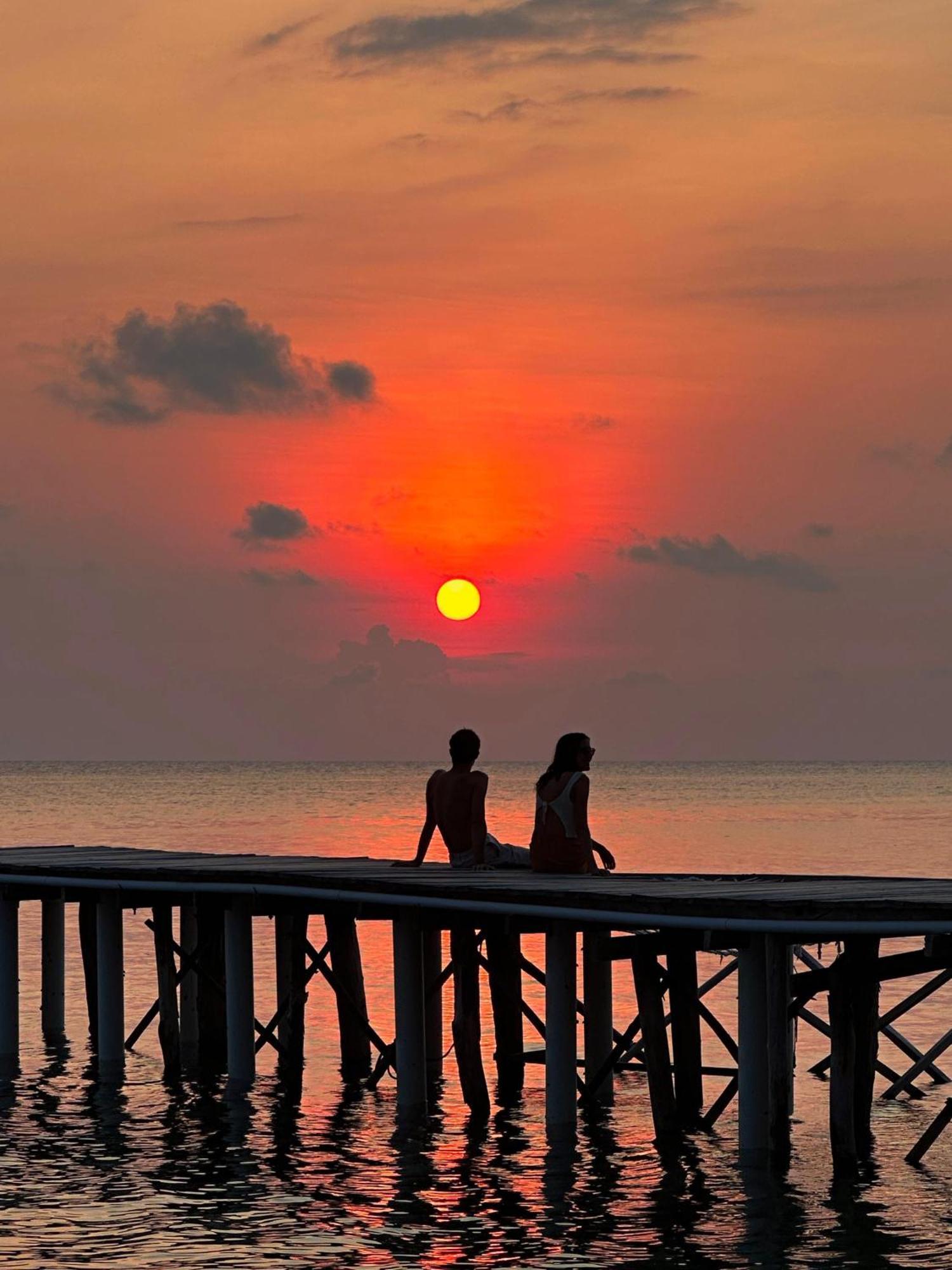 Reconnect - Private Island Resort & Dive Center Togean - Buka Buka Island Ampana Esterno foto