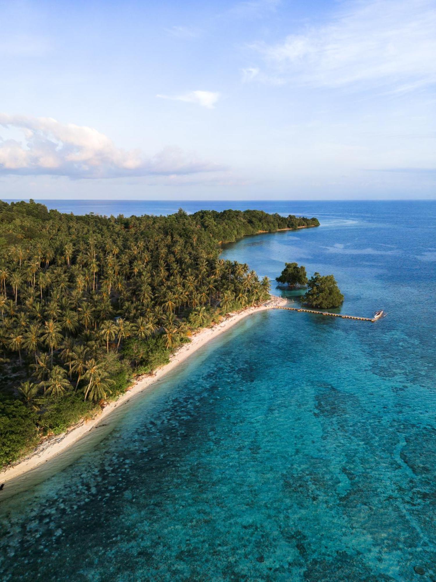 Reconnect - Private Island Resort & Dive Center Togean - Buka Buka Island Ampana Esterno foto