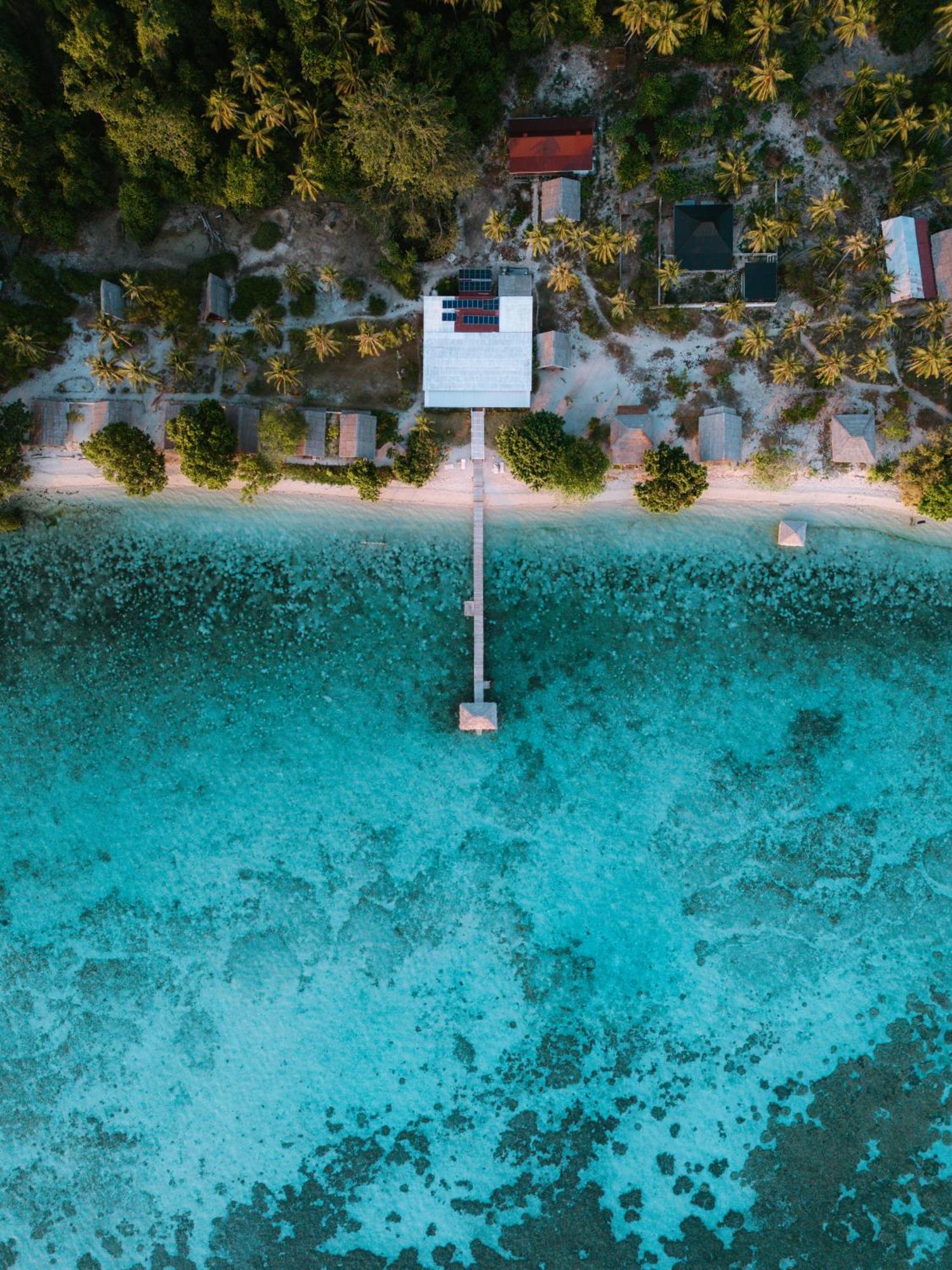 Reconnect - Private Island Resort & Dive Center Togean - Buka Buka Island Ampana Esterno foto